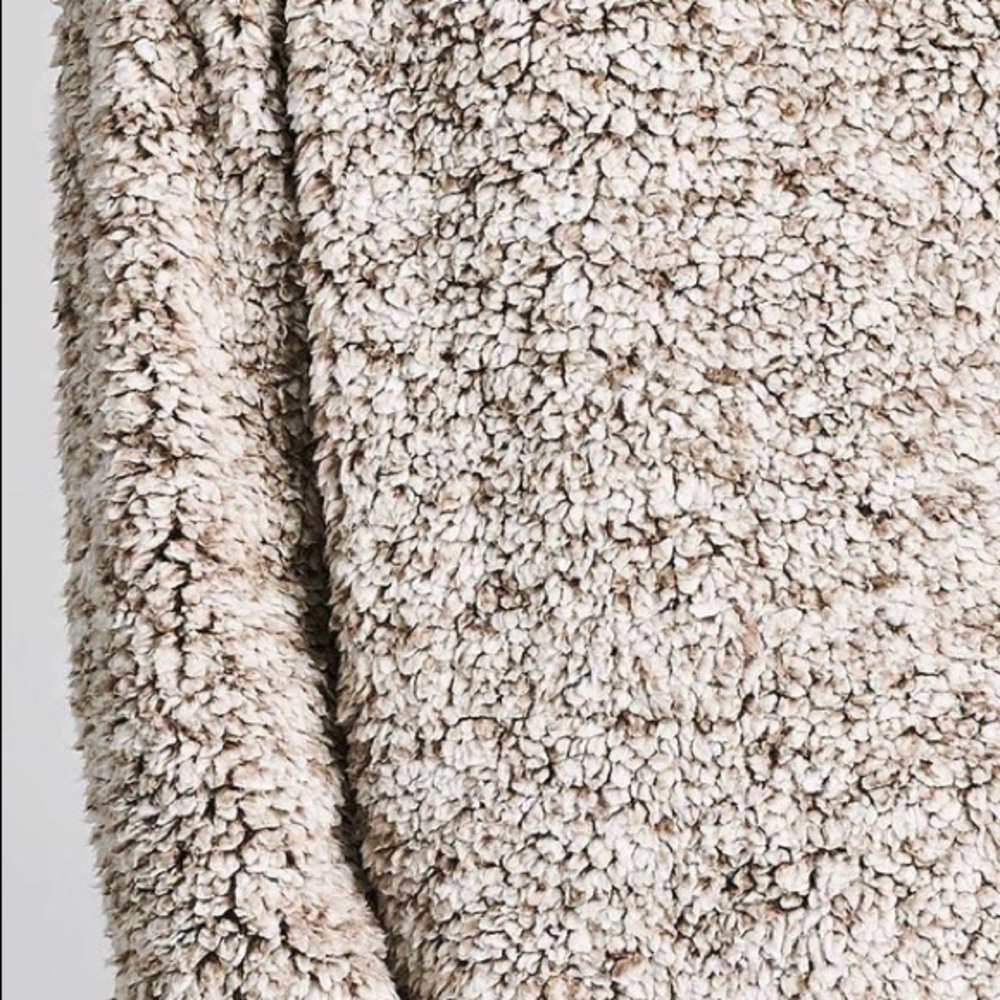 Faux fur fuzzy Sherpa pullover zip sweater - Picture 2 of 2